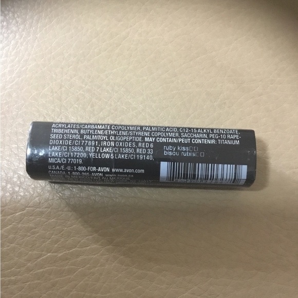 AVON True Colors nourishing lipstick Ruby Kiss - Picture 2 of 7